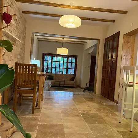 Pinar - Near The Airport And * 达拉曼